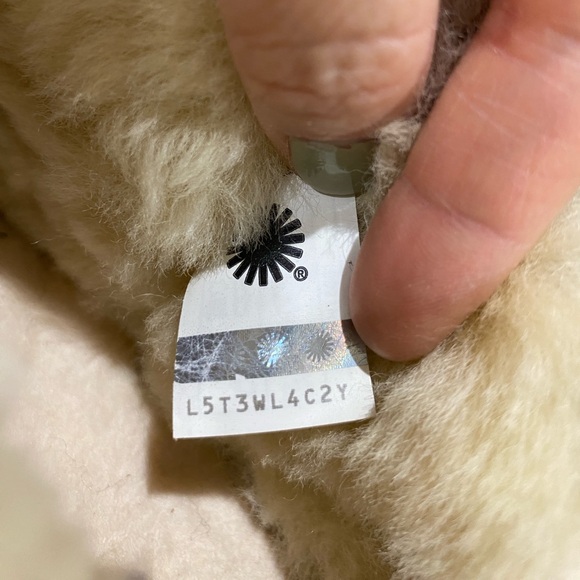 UGG CLASSIC ULTRA MINI BOOT Women's US Sz 11 - Picture 9 of 10